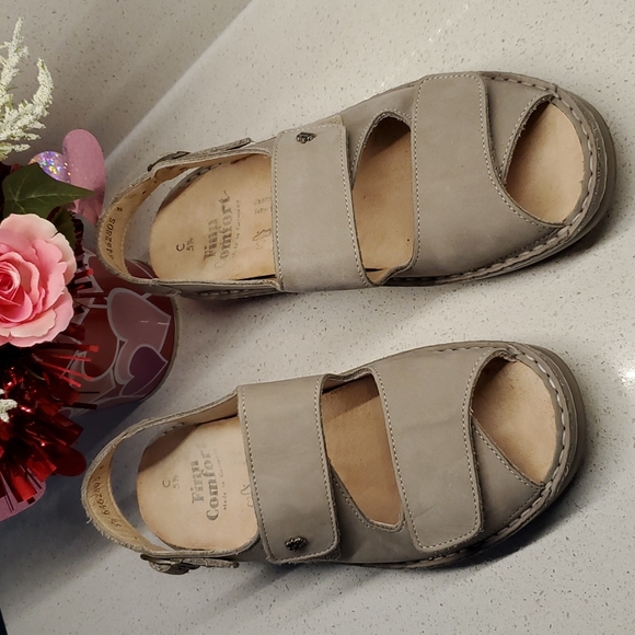 Wms FINN COMFORT sandals (sz 5.5) - Picture 4 of 11